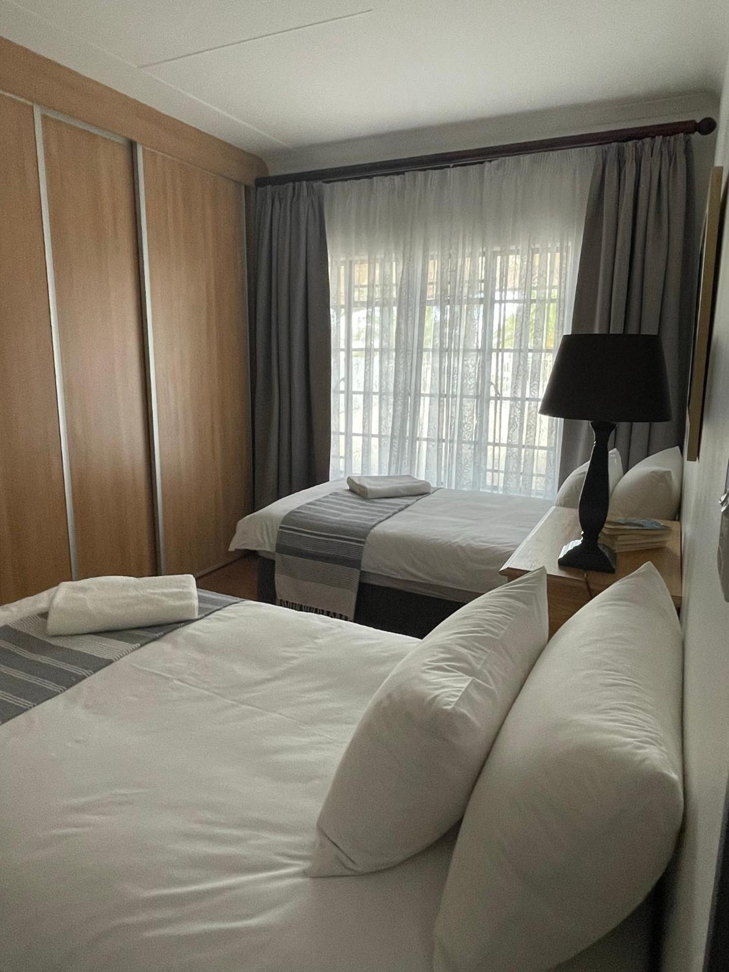 City Comfort Self Catering 温特和克 外观 照片